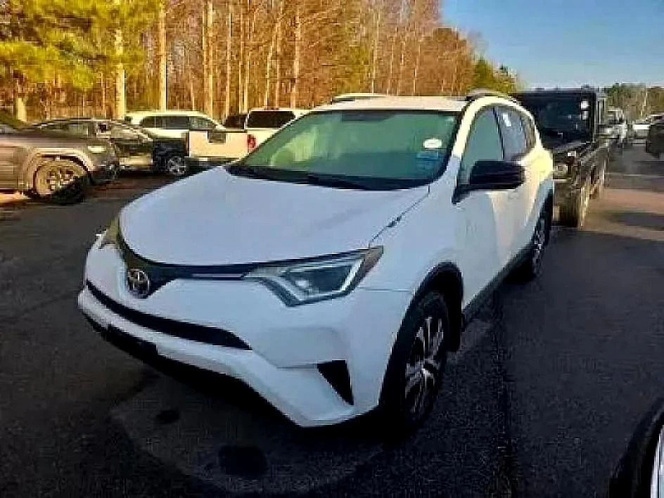 2016 Toyota RAV4 4th Gen - Image 8 of 21