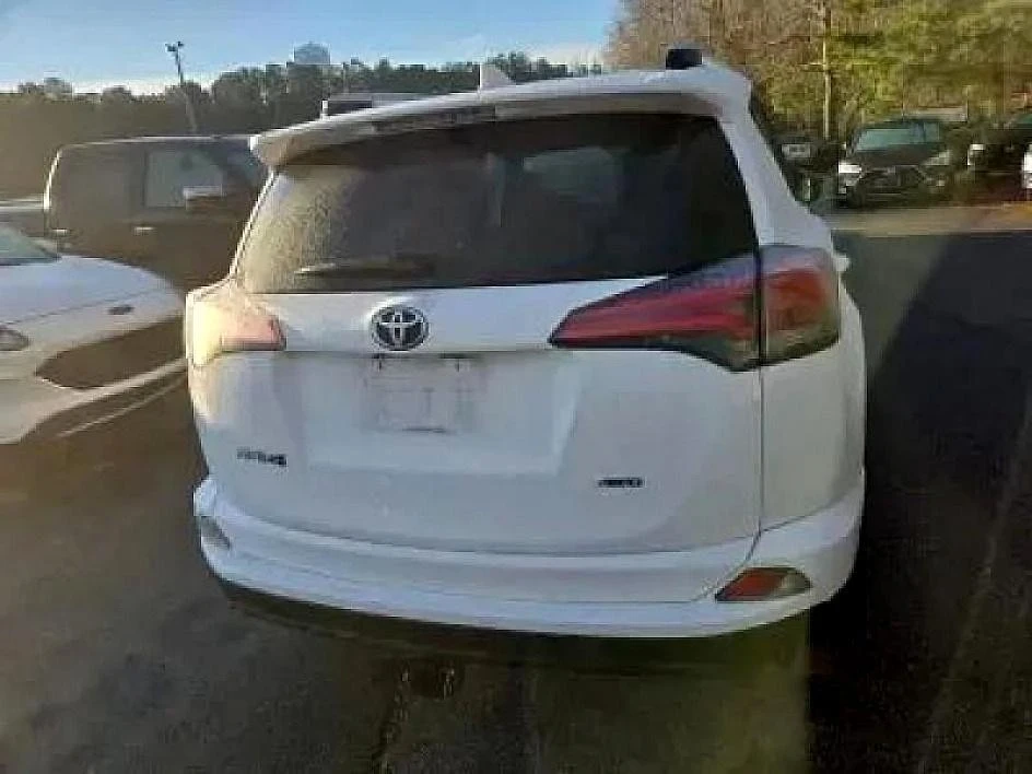 2016 Toyota RAV4 4th Gen - Image 4 of 21