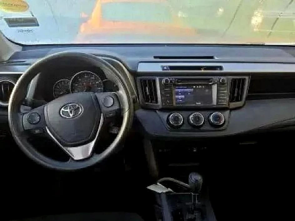2016 Toyota RAV4 4th Gen - Image 14 of 21