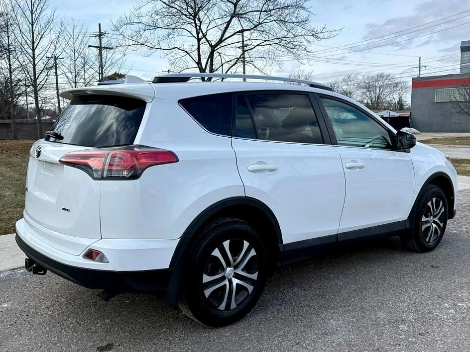 2016 Toyota RAV4 4th Gen - Image 7 of 20