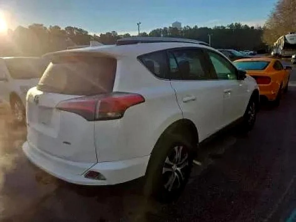 2016 Toyota RAV4 4th Gen - Image 5 of 21