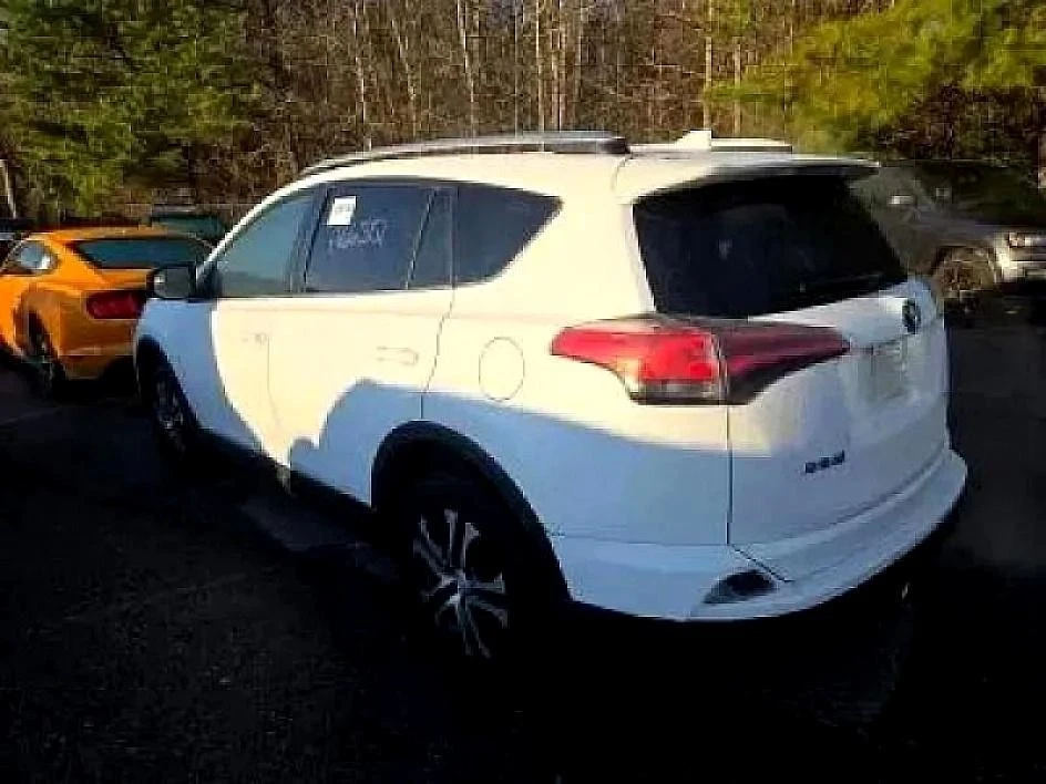 2016 Toyota RAV4 4th Gen - Image 10 of 21