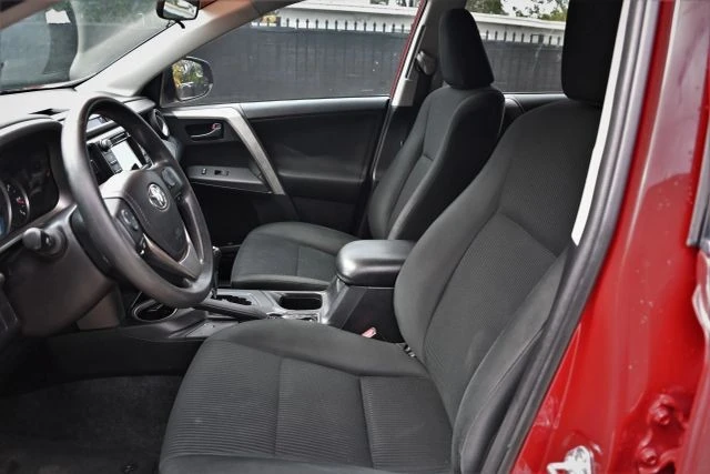 2016 Toyota RAV4 4th Gen - Image 11 of 17