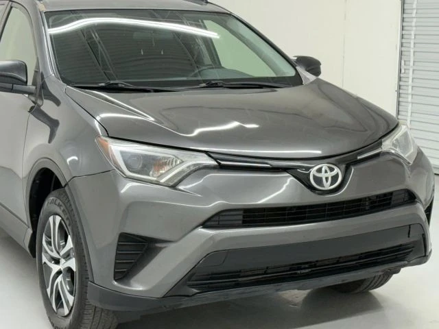 2016 Toyota RAV4 4th Gen - Image 12 of 31