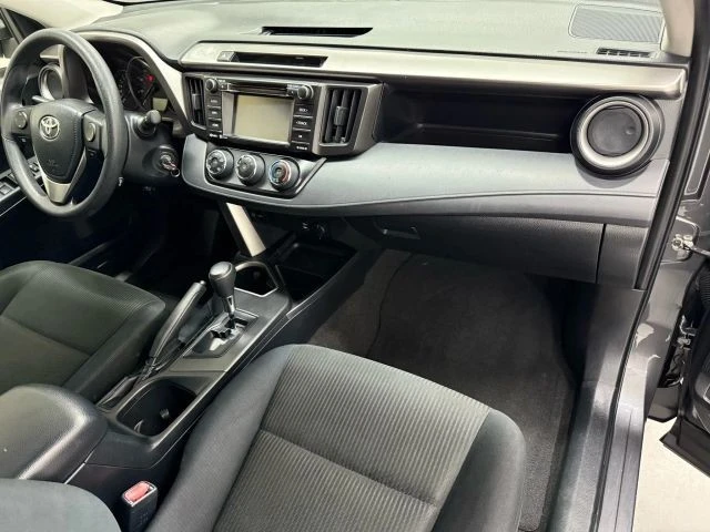 2016 Toyota RAV4 4th Gen - Image 24 of 31
