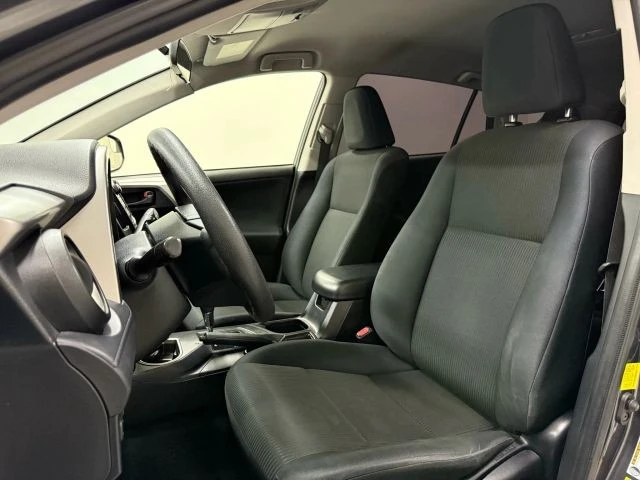 2016 Toyota RAV4 4th Gen - Image 21 of 31