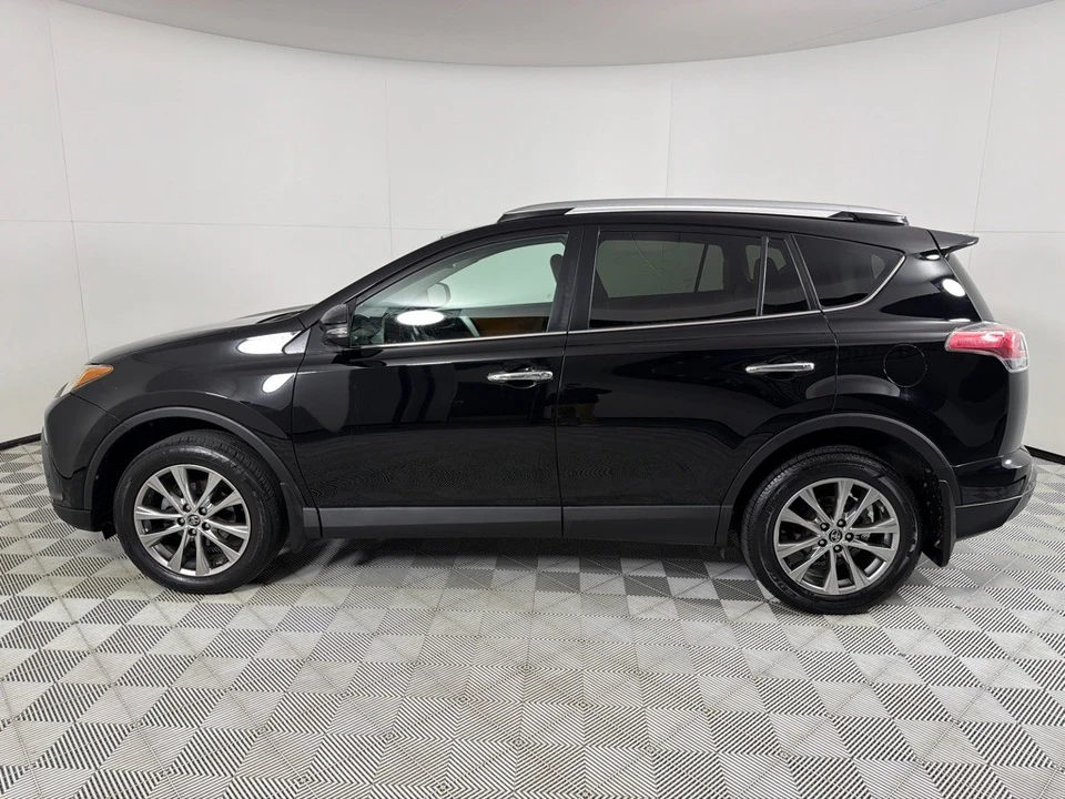 2016 Toyota RAV4 4th Gen - Image 8 of 21