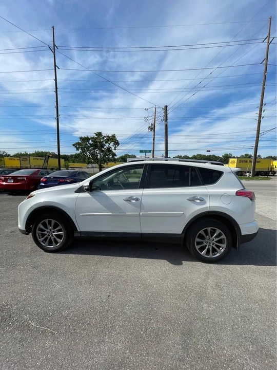 2016 Toyota RAV4 4th Gen - Image 8 of 14