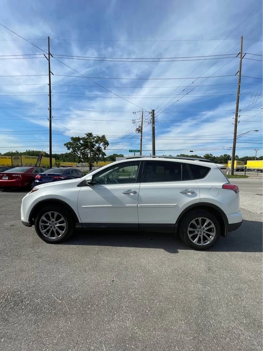 2016 Toyota RAV4 4th Gen - Image 7 of 14