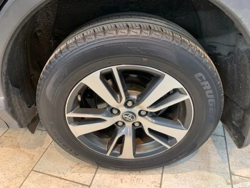 2016 Toyota RAV4 4th Gen - Image 8 of 12
