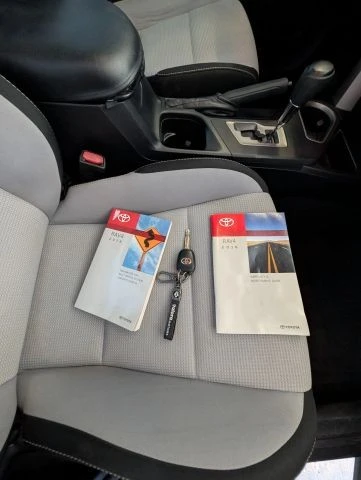 2016 Toyota RAV4 4th Gen - Image 15 of 21