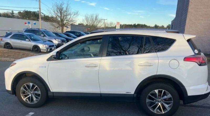 2016 Toyota RAV4 4th Gen - Image 8 of 9