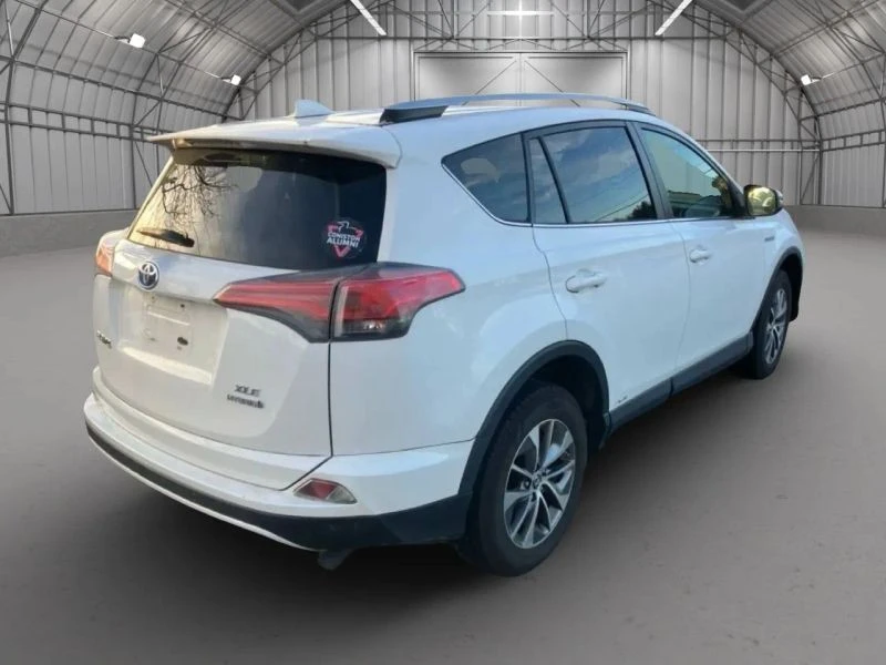 2016 Toyota RAV4 4th Gen - Image 5 of 9