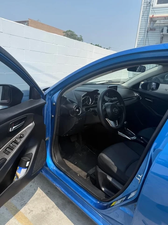2016 Scion iA - Image 4 of 6