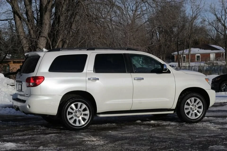 2016 Toyota Sequoia 2nd Gen - Image 3 of 20