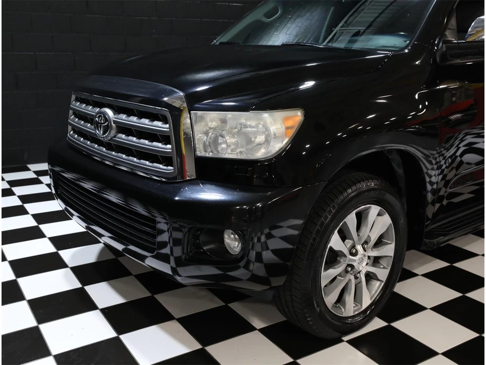 2016 Toyota Sequoia 2nd Gen - Image 7 of 31