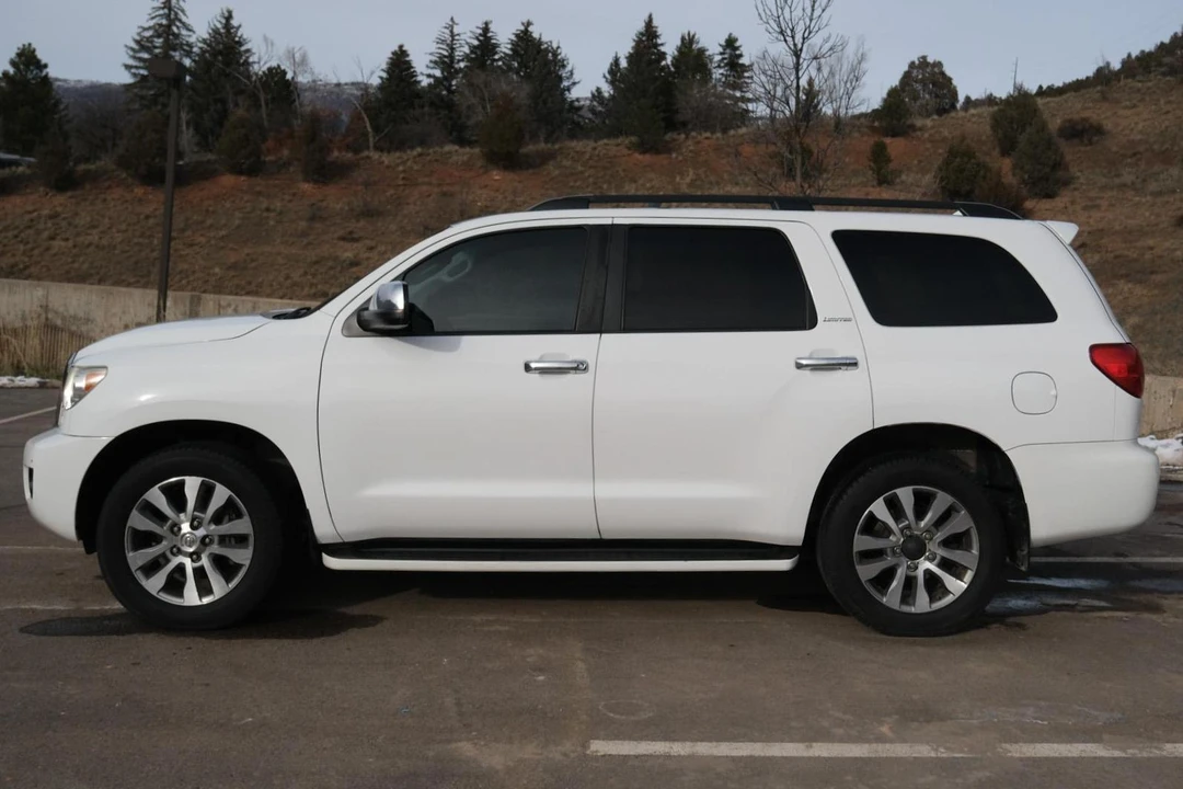 2016 Toyota Sequoia 2nd Gen - Image 3 of 31