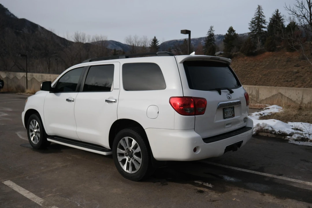 2016 Toyota Sequoia 2nd Gen - Image 7 of 31