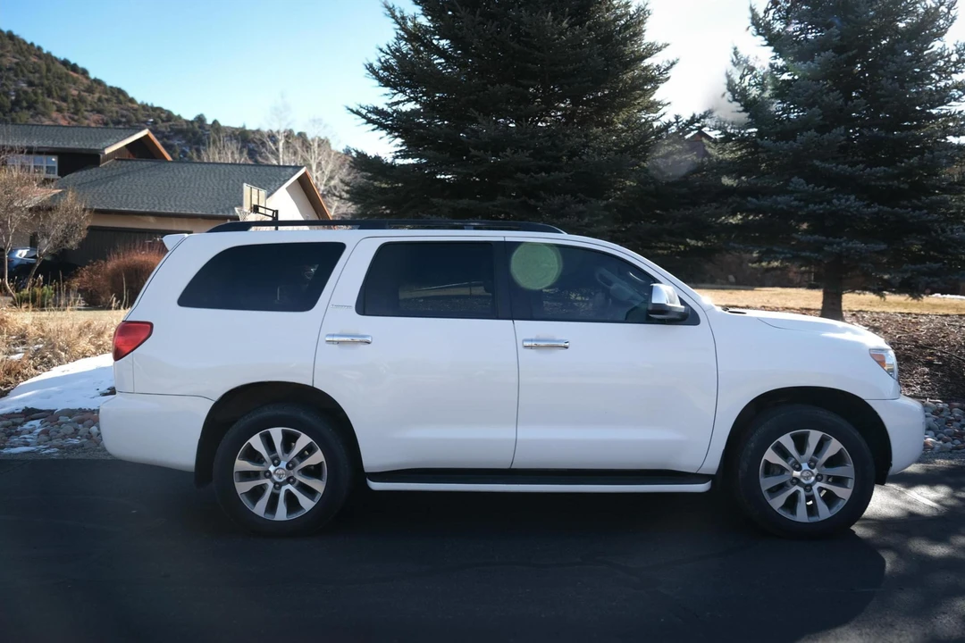 2016 Toyota Sequoia 2nd Gen - Image 14 of 31