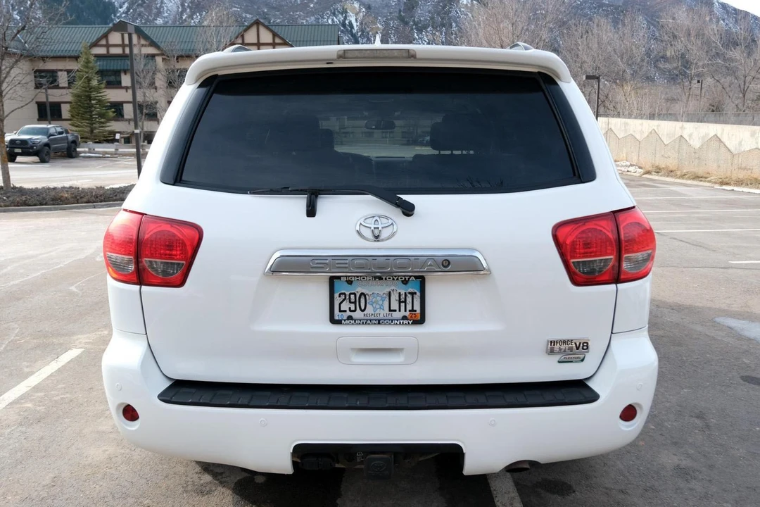 2016 Toyota Sequoia 2nd Gen - Image 5 of 31