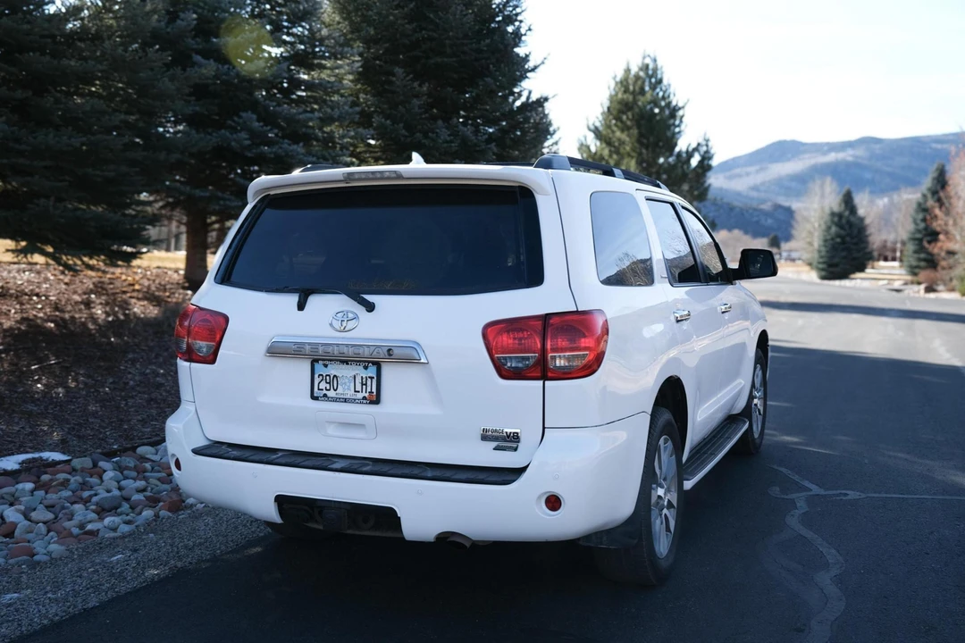 2016 Toyota Sequoia 2nd Gen - Image 13 of 31