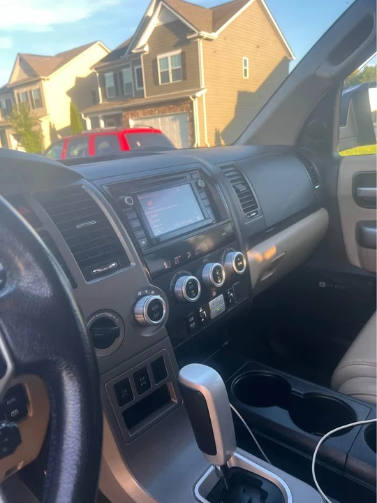 2016 Toyota Sequoia 2nd Gen - Image 7 of 15