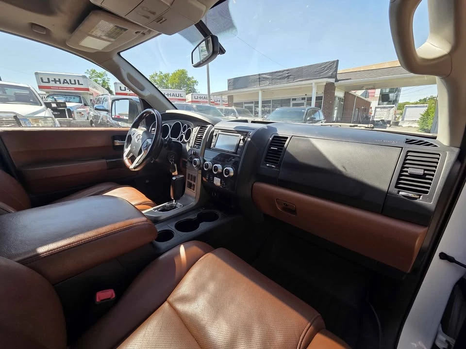 2016 Toyota Sequoia 2nd Gen - Image 20 of 20