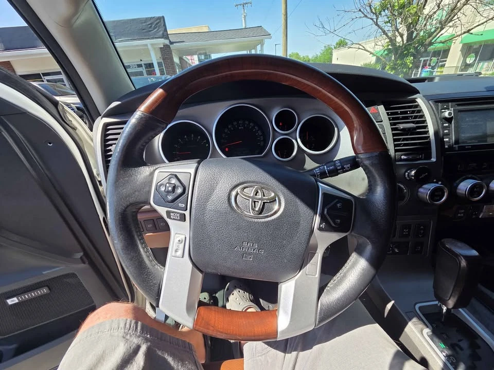 2016 Toyota Sequoia 2nd Gen - Image 17 of 20