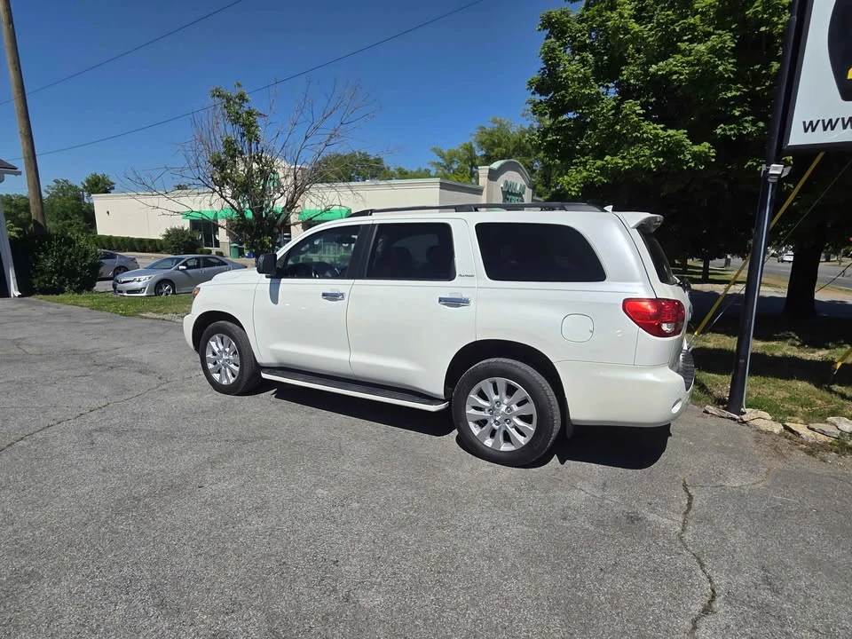 2016 Toyota Sequoia 2nd Gen - Image 2 of 20