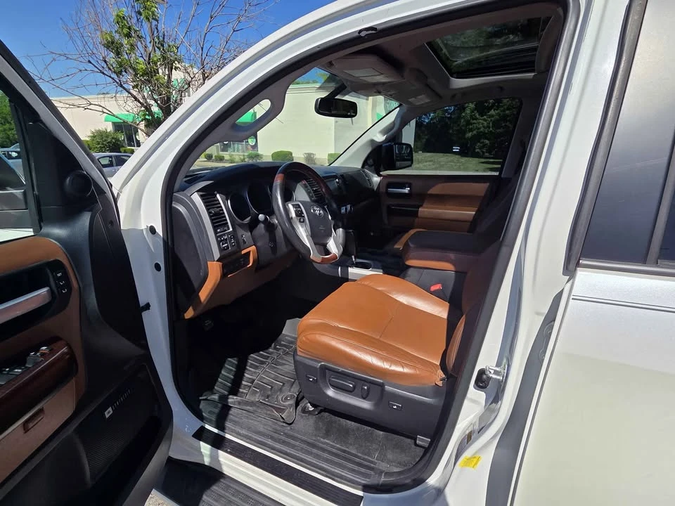 2016 Toyota Sequoia 2nd Gen - Image 10 of 20