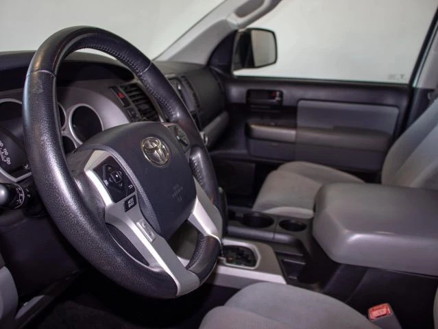 2016 Toyota Sequoia 2nd Gen - Image 9 of 21