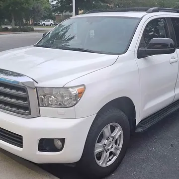 2016 Toyota Sequoia SR5 Sport Utility 4D