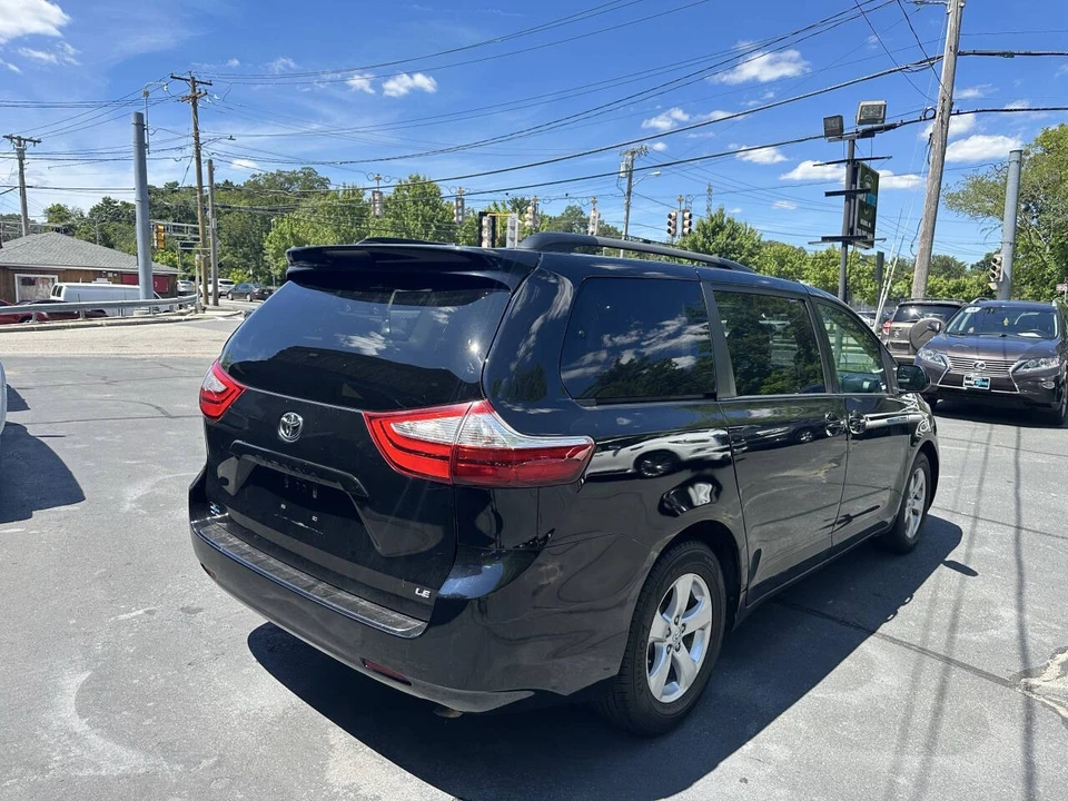 2016 Toyota Sienna 3rd Gen - Image 7 of 21