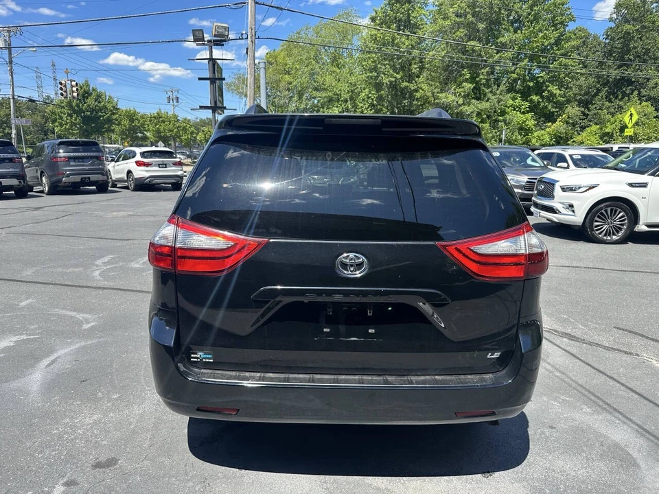 2016 Toyota Sienna 3rd Gen - Image 6 of 21