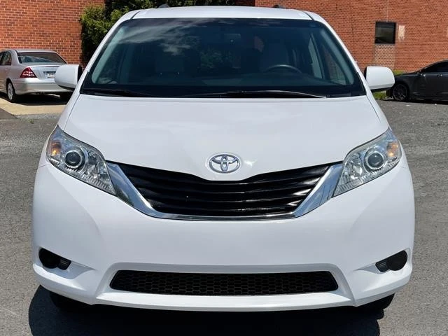 2016 Toyota Sienna 3rd Gen - Image 12 of 31