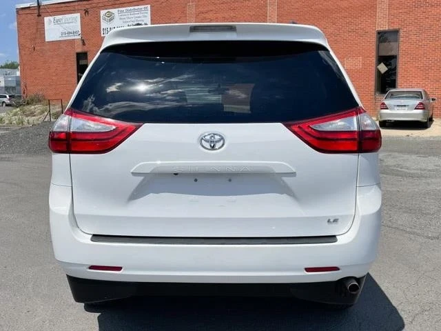 2016 Toyota Sienna 3rd Gen - Image 8 of 12