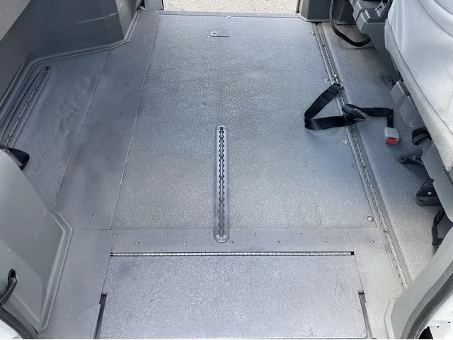 2016 Toyota Sienna 3rd Gen - Image 24 of 31