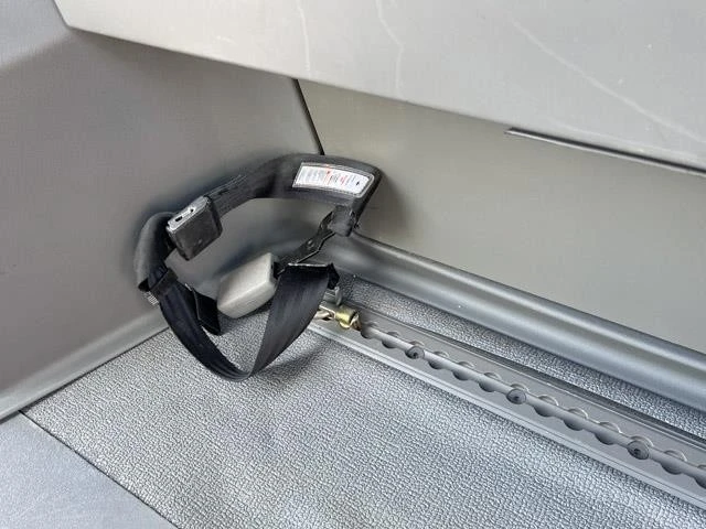 2016 Toyota Sienna 3rd Gen - Image 31 of 31