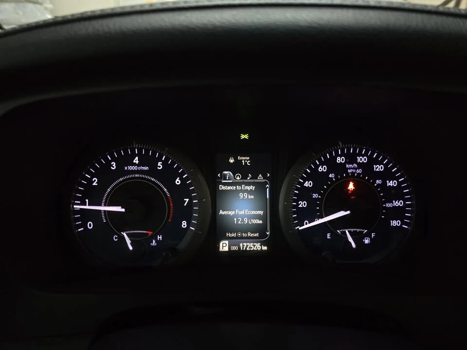 2016 Toyota Sienna 3rd Gen - Image 10 of 20