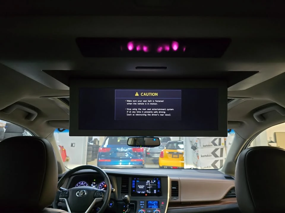 2016 Toyota Sienna 3rd Gen - Image 18 of 20