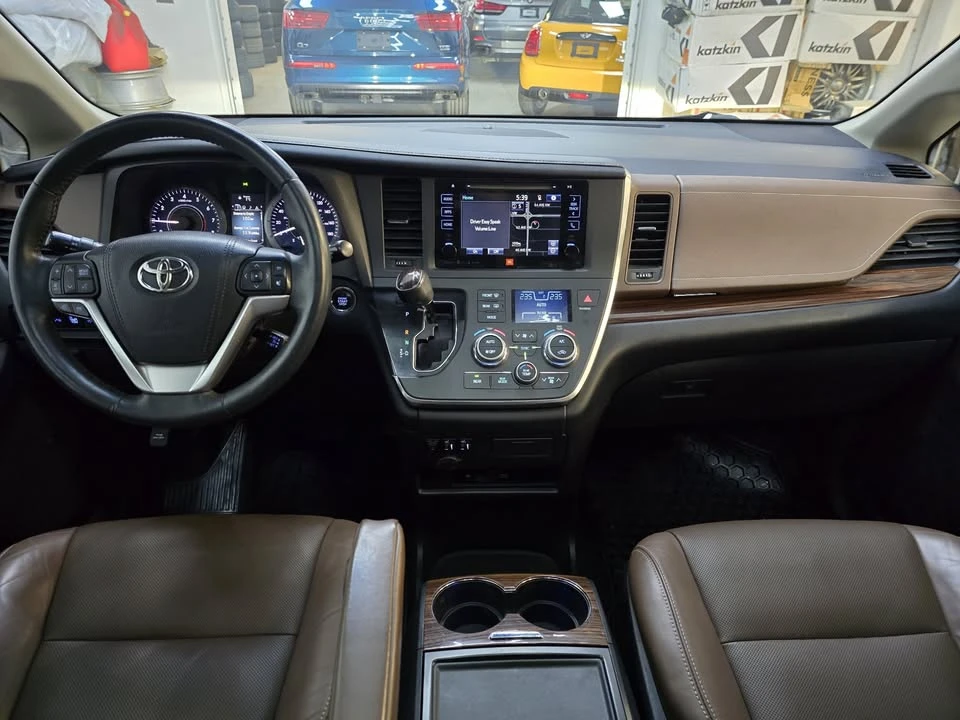 2016 Toyota Sienna 3rd Gen - Image 9 of 20