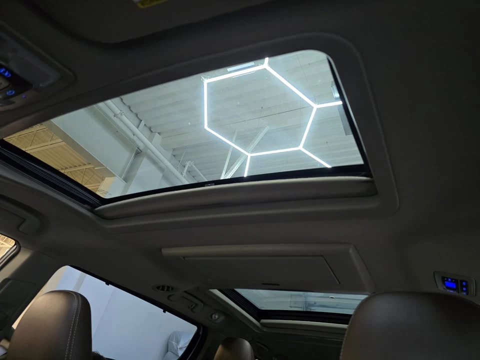 2016 Toyota Sienna 3rd Gen - Image 15 of 20