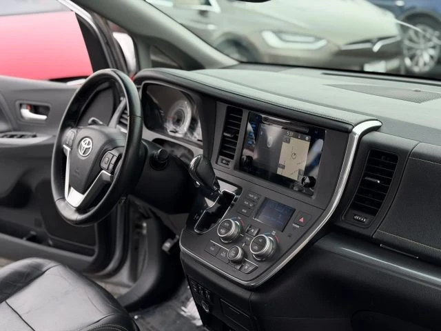 2016 Toyota Sienna 3rd Gen - Image 14 of 21