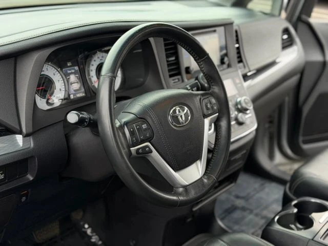 2016 Toyota Sienna 3rd Gen - Image 16 of 21