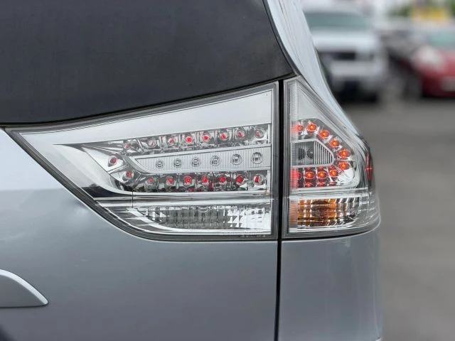 2016 Toyota Sienna 3rd Gen - Image 9 of 21
