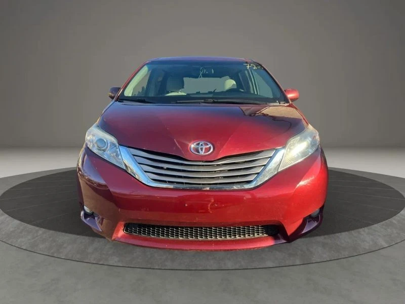 2016 Toyota Sienna 3rd Gen - Image 2 of 12