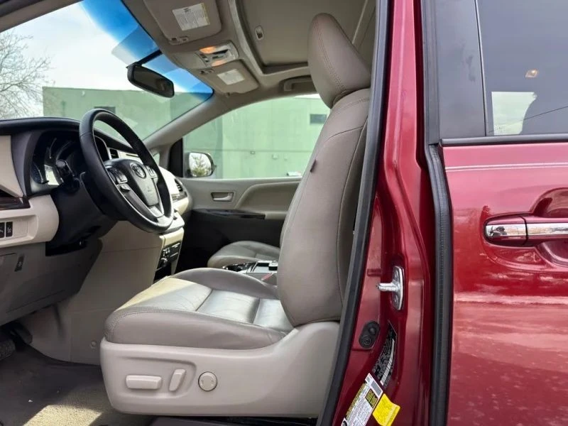 2016 Toyota Sienna 3rd Gen - Image 12 of 12