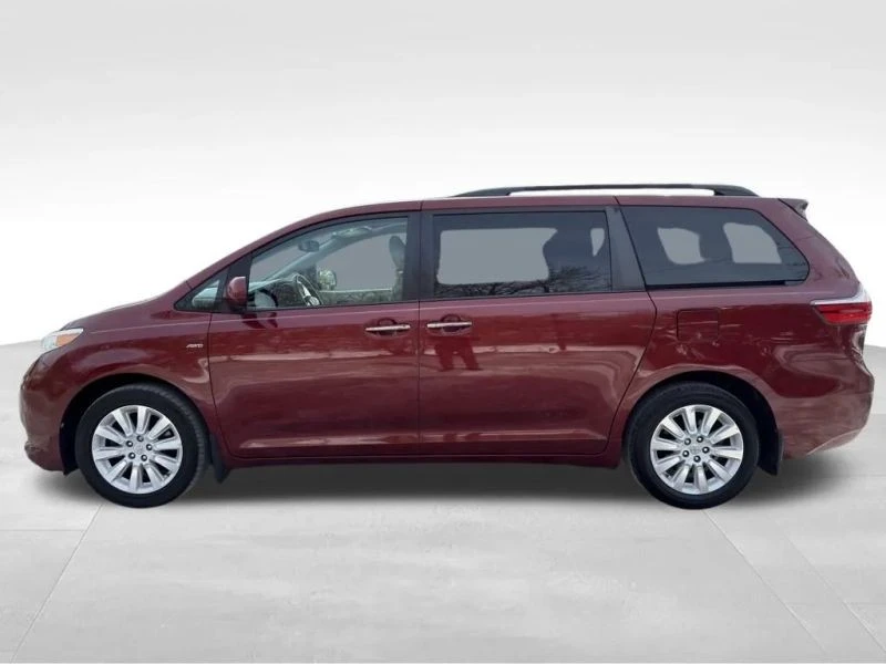 2016 Toyota Sienna 3rd Gen - Image 2 of 12