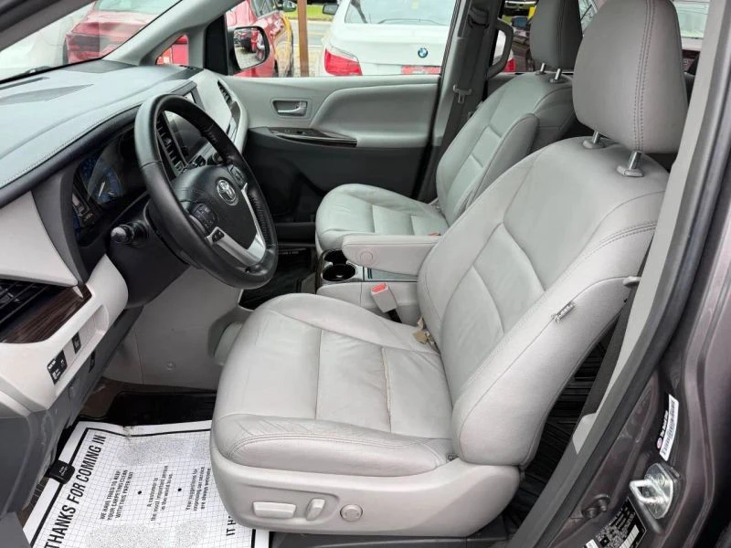 2016 Toyota Sienna 3rd Gen - Image 11 of 12