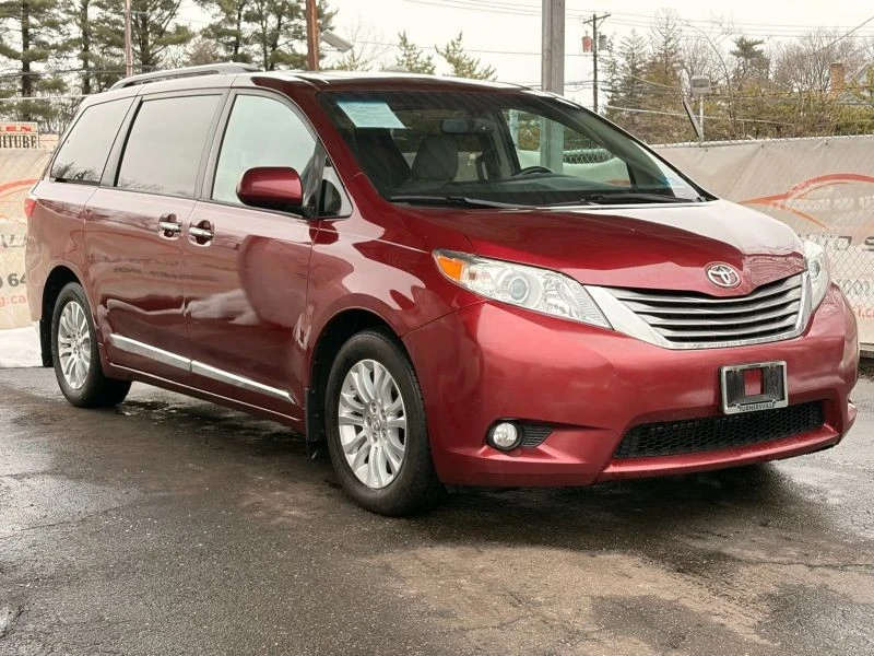 2016 Toyota Sienna 3rd Gen - Image 6 of 12